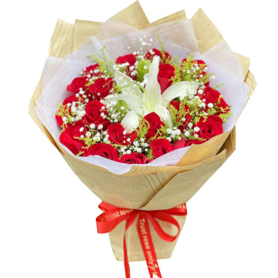 包头19朵红玫瑰1支百合，永恒之美