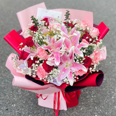 包头22朵玫瑰混搭百合，共舞人生